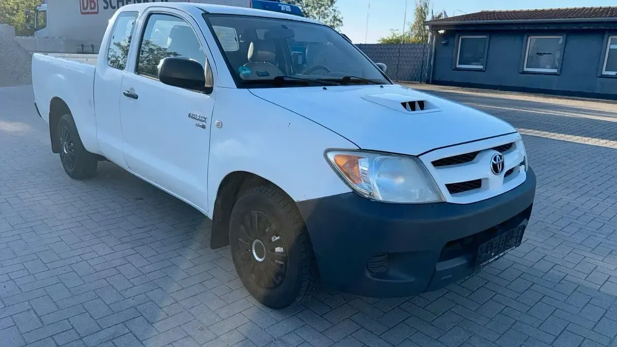 Gebraucht Toyota HiLux 120 PS (88 kW) 2007 Weiß Pickup