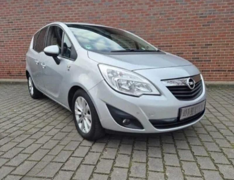 Grau Gebraucht 2012 Opel Meriva Van / Kleinbus | 5.700 € (Fairer Preis) - Bild 1/4