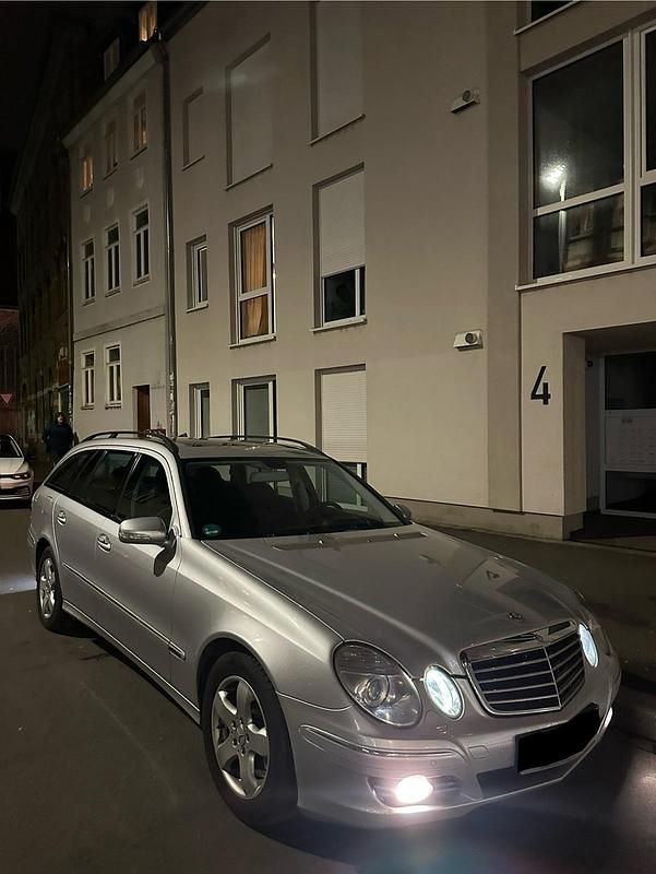 Gebraucht Mercedes E280 190 PS (139 kW) 2007 Silber Kombi