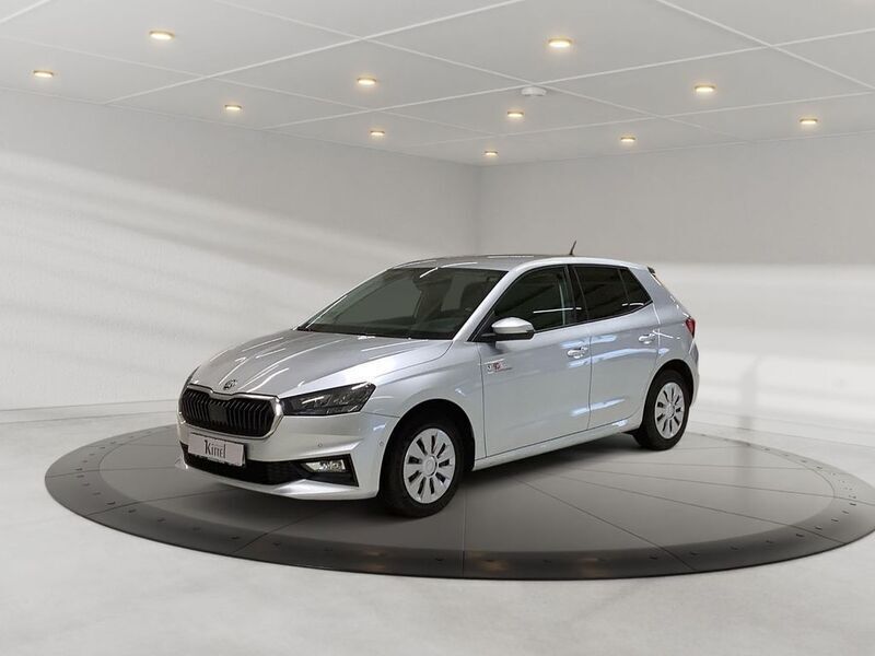 Silber Gebraucht 2021 Skoda Fabia Ambition Limousine | 15.989 € (Etwas zu teuer) - Bild 1/4