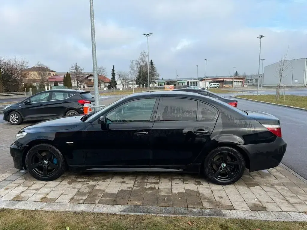 Używany BMW 520 177 KM (130 kW) 2008 Czarny Sedan/Limuzyna