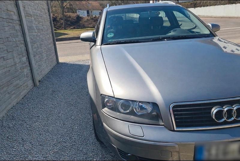 Gebraucht Audi A4 163 PS (119 kW) 2003 Grau Kombi