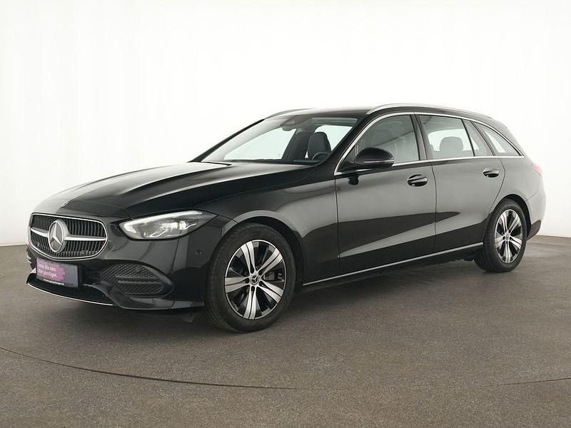 Gebraucht Mercedes C200 Avantgarde 163 PS (119 kW) 2025 Schwarz Limousine