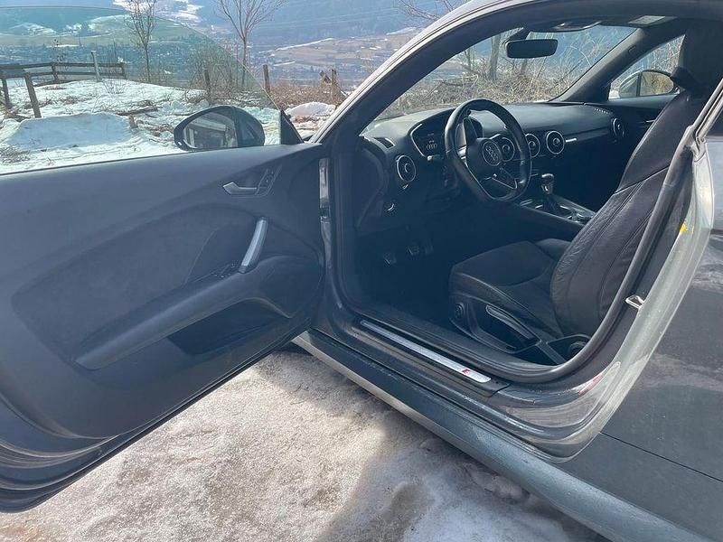 Gebraucht Audi TT S-Line 184 PS (135 kW) 2015 Grau Coupé