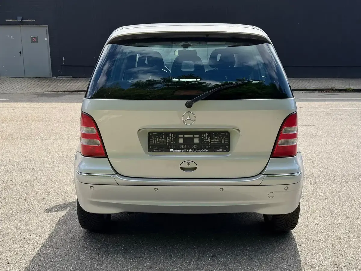 Gebraucht Mercedes A160 102 PS (75 kW) 2001 Silber Limousine