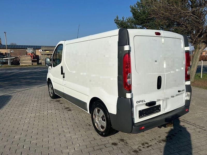 Gebraucht Opel Vivaro 90 PS (66 kW) 2013 Weiß Van / Kleinbus