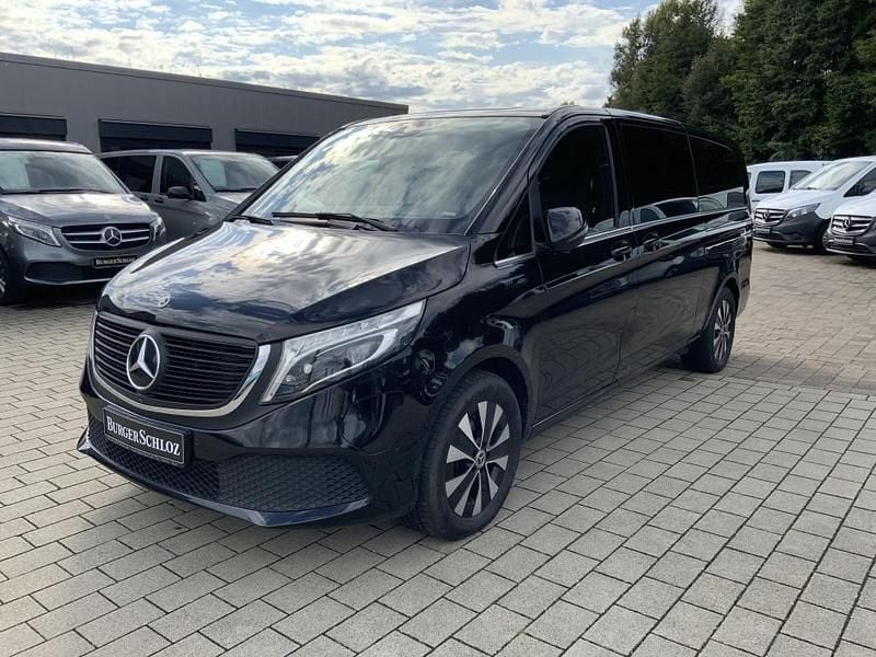 Schwarz Gebraucht 2021 Mercedes EQV300 Avantgarde Van / Kleinbus | 44.750 € (Fairer Preis) - Bild 1/4
