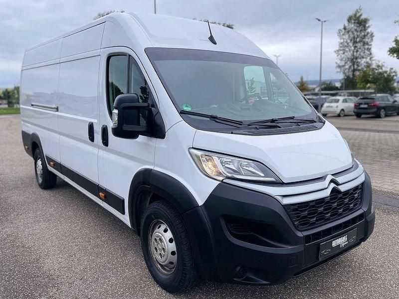 Weiß Gebraucht 2023 Citroën Jumper Van / Kleinbus | 12.900 € (Superpreis) - Bild 1/4