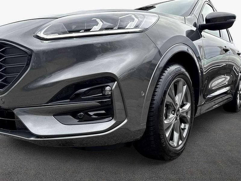 Gebraucht Ford Kuga ST-Line 150 PS (110 kW) 2023 Magnetic grey metallic SUV