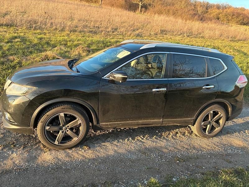 Gebraucht Nissan X-Trail 130 PS (95 kW) 2016 Schwarz SUV
