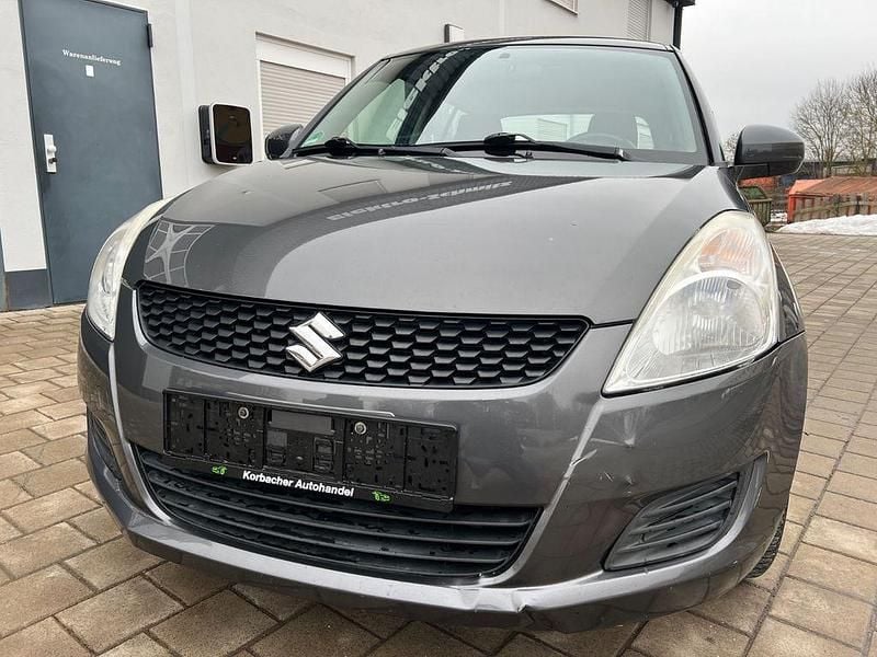 Gebraucht Suzuki Swift Club 94 PS (69 kW) 2012 Grau Kleinwagen
