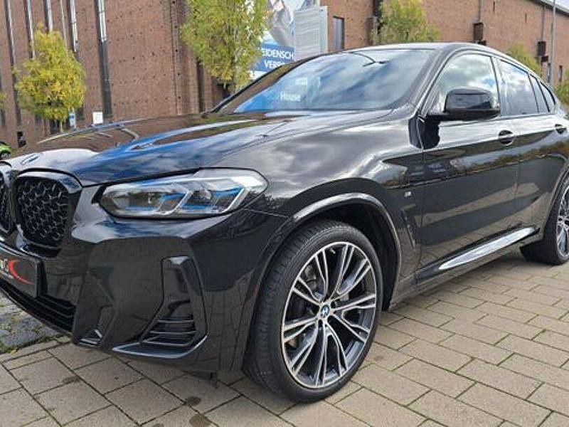 Gebraucht BMW X4 Sport Line 245 PS (180 kW) 2023 Black sapphire metallic (metallic) SUV