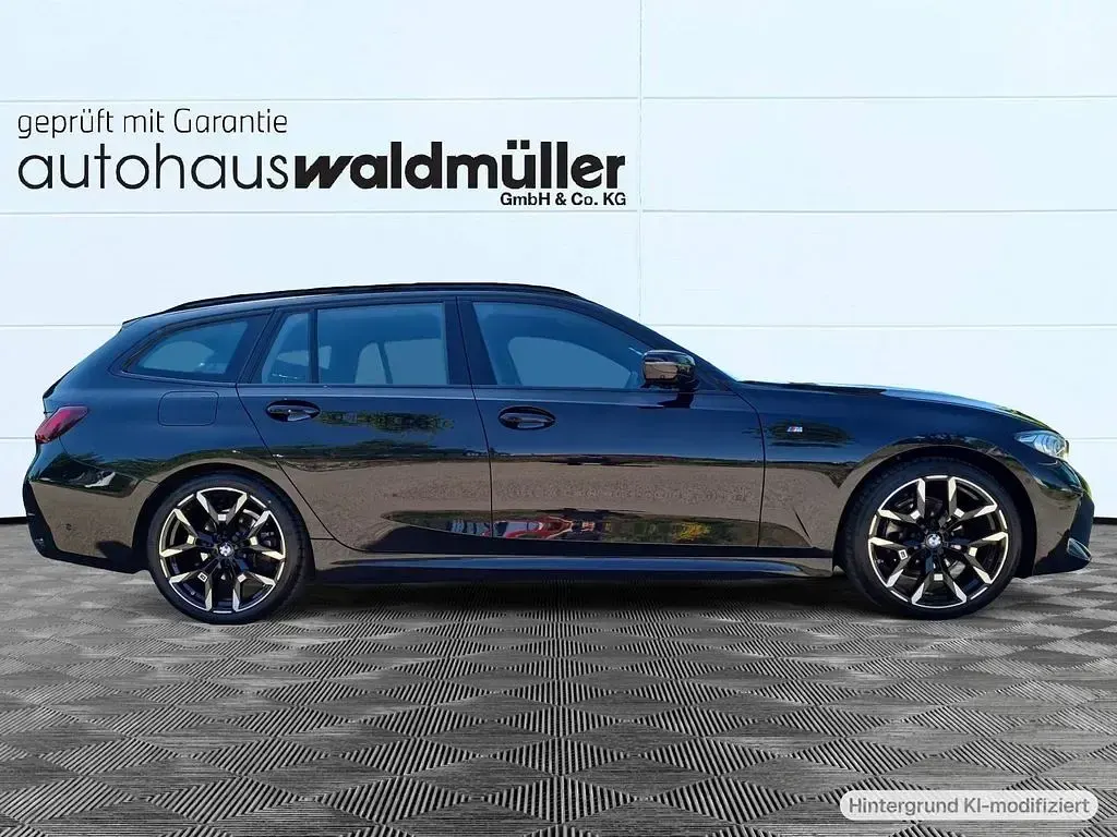 Gebraucht BMW 320 M Sport 190 PS (139 kW) 2024 Schwarz Kombi