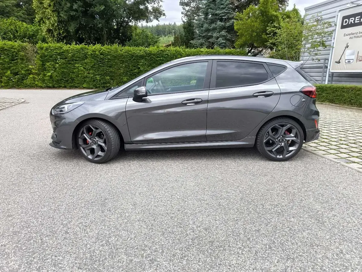Gebraucht Ford Fiesta Performance Edition 200 PS (147 kW) 2023 Silber Kleinwagen