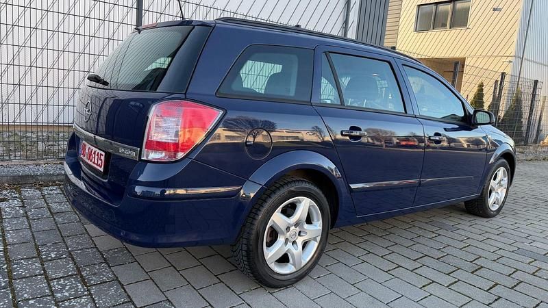 Gebraucht Opel Astra 120 PS (88 kW) 2007 Blau Kombi