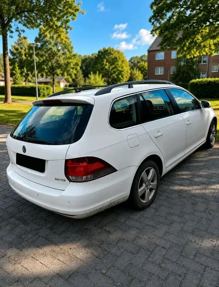 Gebraucht VW Golf VI 2011 Weiß Kombi