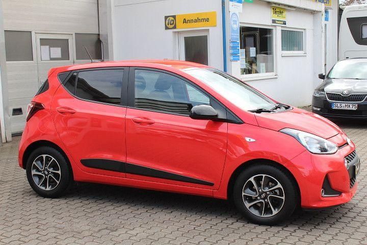Gebraucht Hyundai i10 67 PS (49 kW) 2019 Rot Kleinwagen