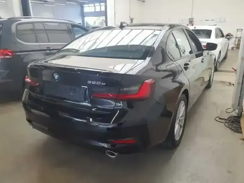 Gebraucht BMW 320e 204 PS (150 kW) 2022 Schwarz Limousine