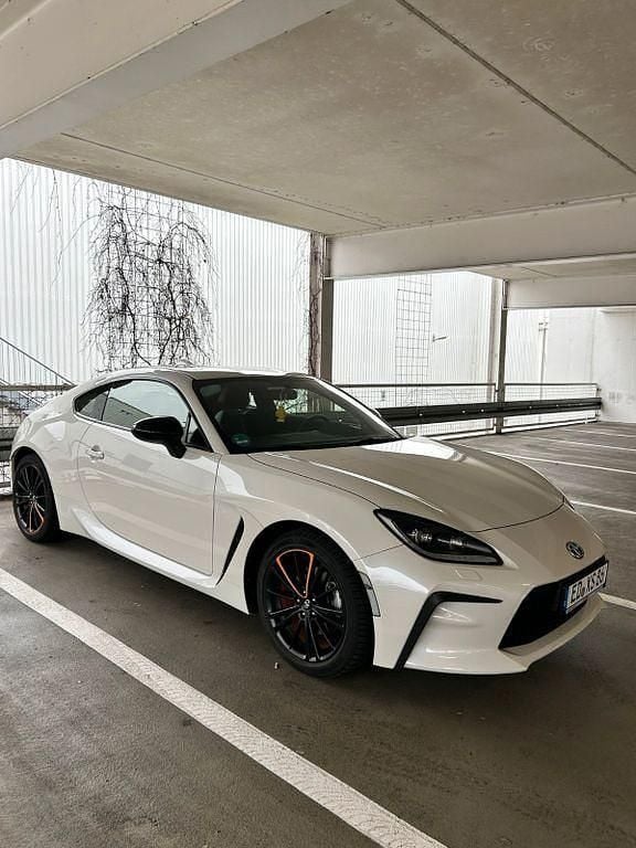 Gebraucht Toyota GR86 235 PS (172 kW) 2024 Weiß Coupé