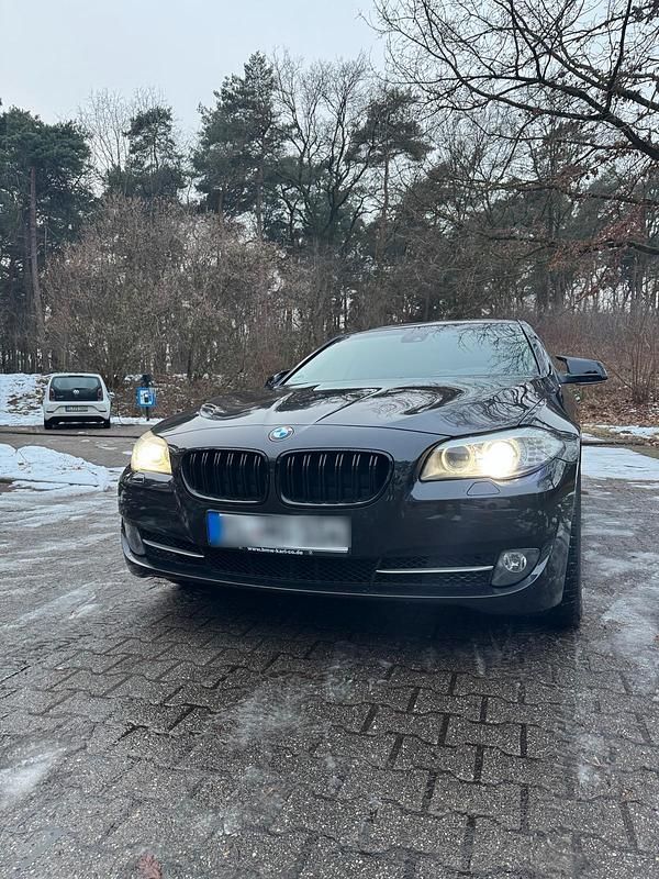 Gebraucht BMW 525 218 PS (160 kW) 2011 Andere farben Limousine