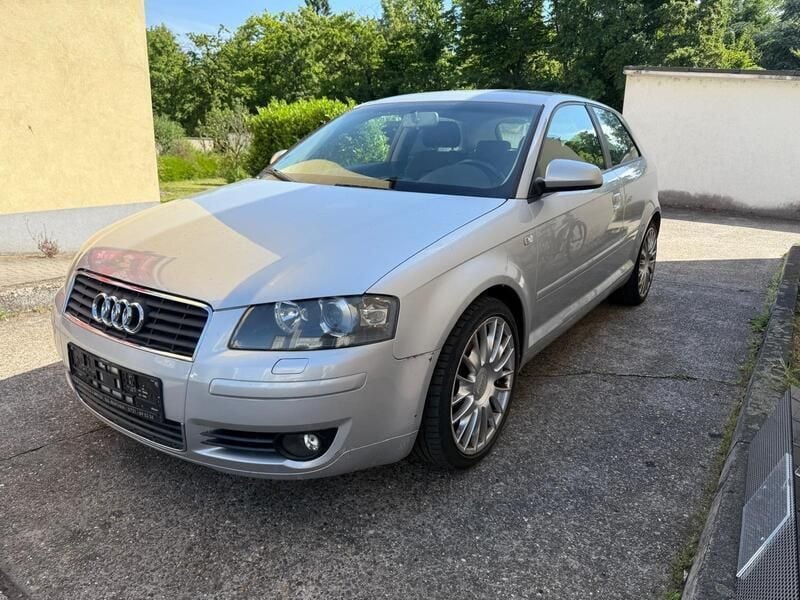Silber Gebraucht 2005 Audi A3 Kleinwagen | 1.799 € (Superpreis) - Bild 1/4