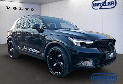 Neu Volvo XC40 Plus 163 PS (119 kW) 2026 Schwarz SUV
