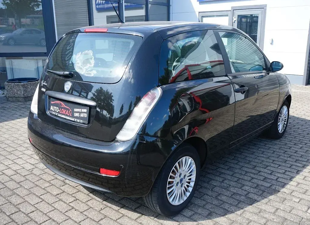 Gebraucht Lancia Ypsilon 60 PS (44 kW) 2009 Schwarz Kleinwagen