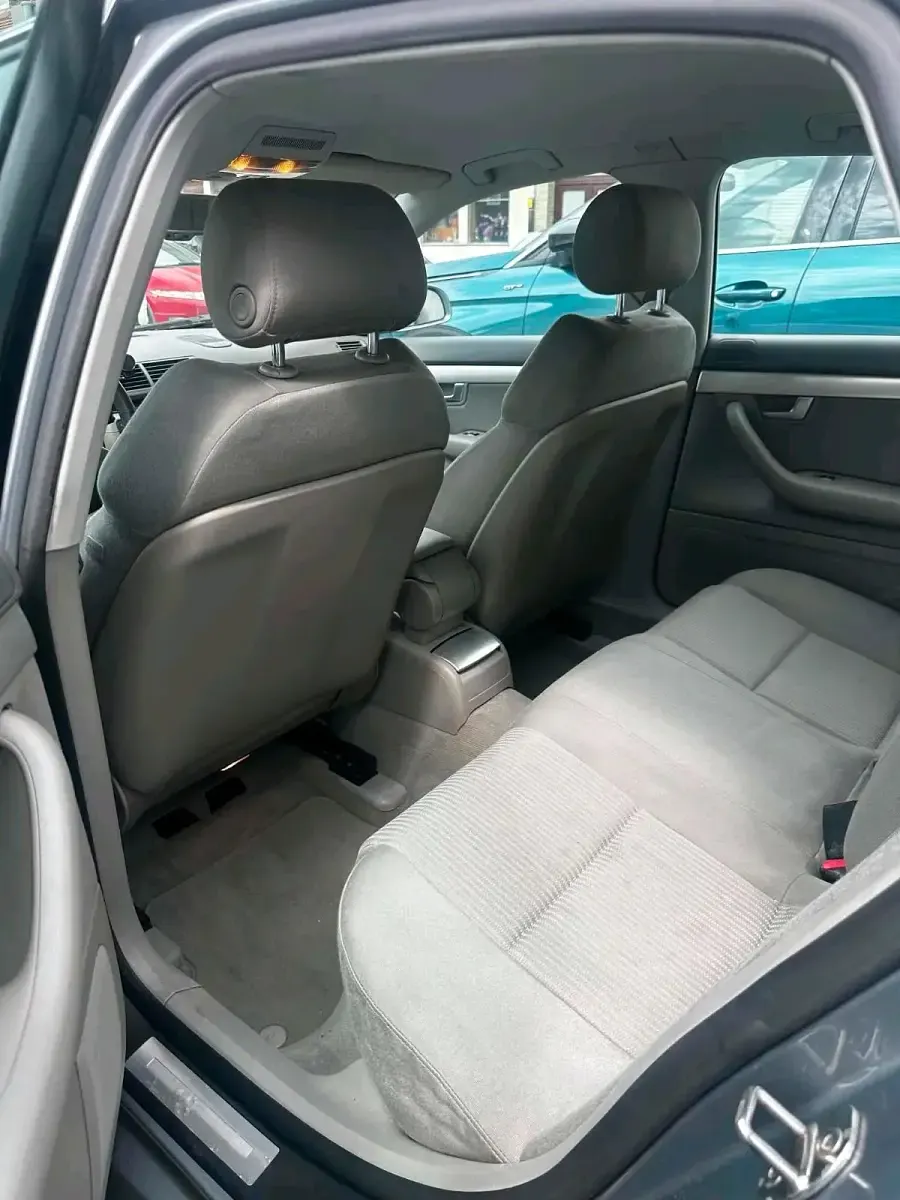 Gebraucht Audi A4 163 PS (119 kW) 2005 Grau Limousine