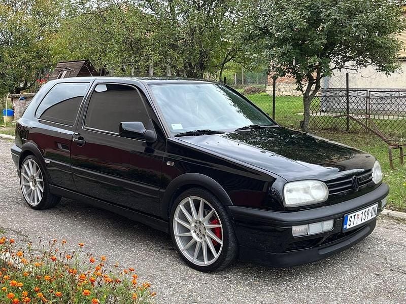 Schwarz Gebraucht 1994 VW Golf III Edition | 5.990 € - Bild 1/4