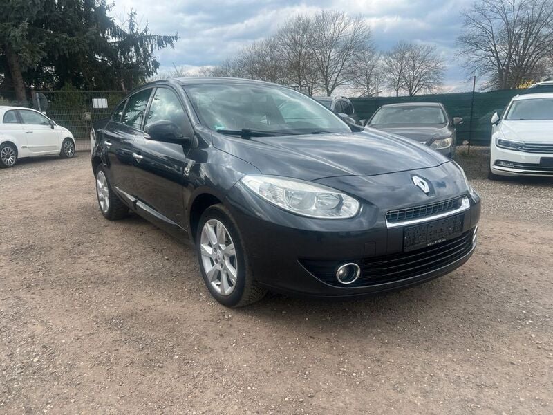Grau Gebraucht 2011 Renault Fluence Dynamique Limousine | 2.300 € (Guter Preis) - Bild 1/4