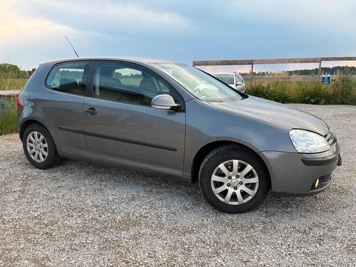 Gebraucht VW Golf V 102 PS (75 kW) 2005 Kleinwagen