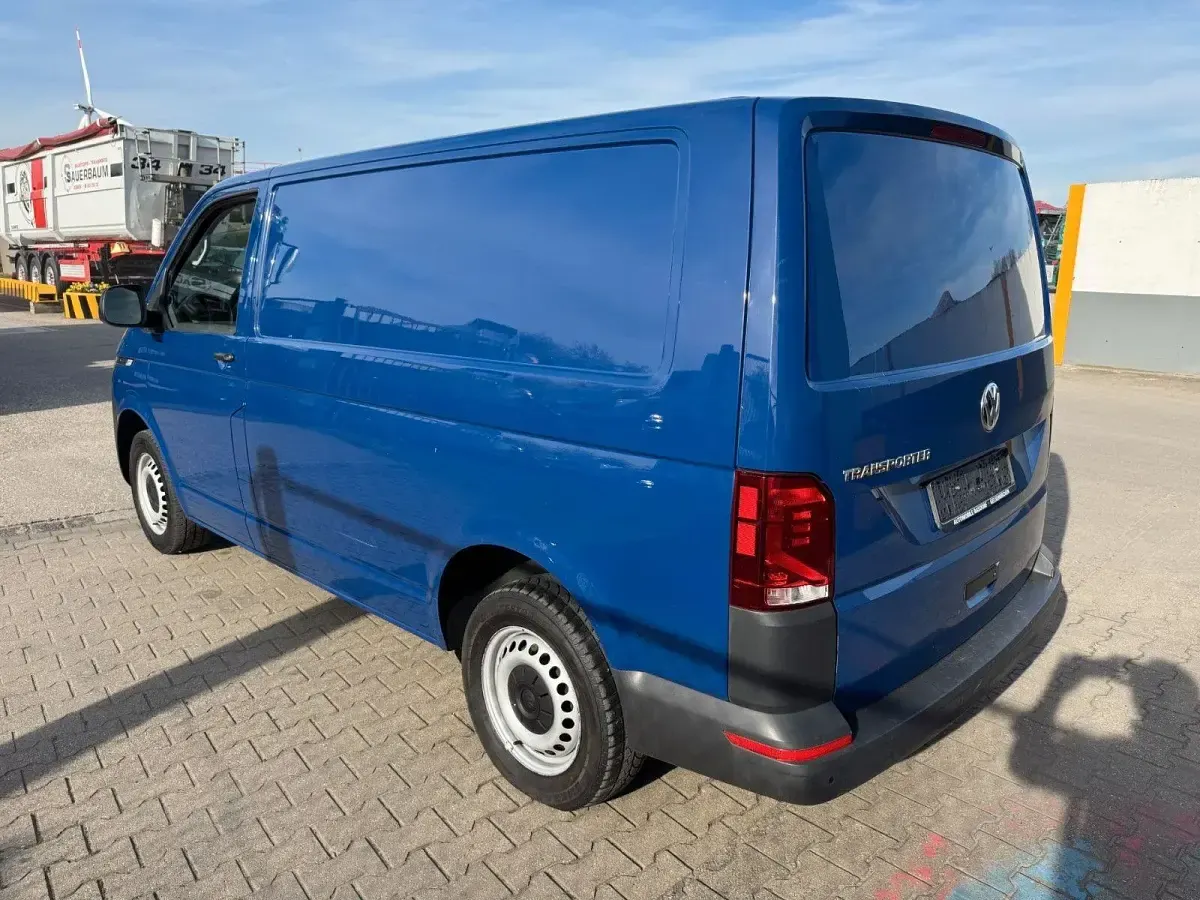 Gebraucht VW Transporter 110 PS (80 kW) 2021 Blau Van