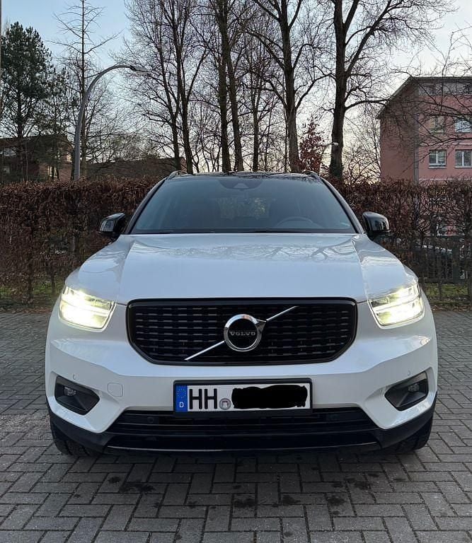 Gebraucht Volvo XC40 R-Design 190 PS (139 kW) 2018 Weiß SUV