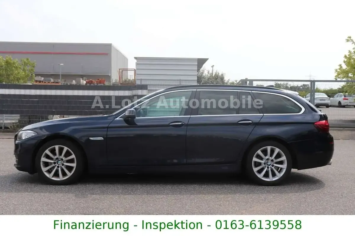 Gebraucht BMW 530 Sport Line 258 PS (189 kW) 2014 Blau Kombi