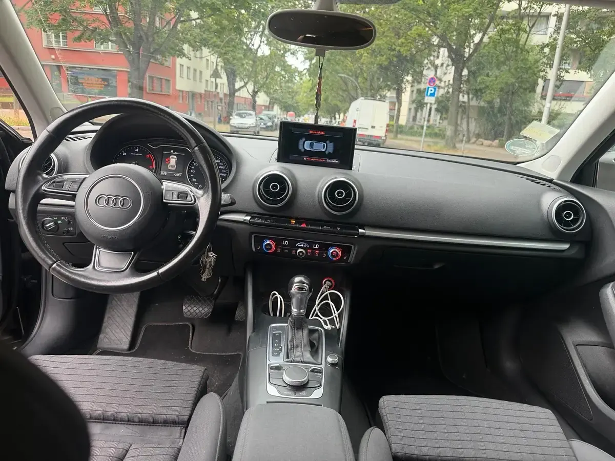 Gebraucht Audi A3 Design 150 PS (110 kW) 2015 Schwarz Limousine