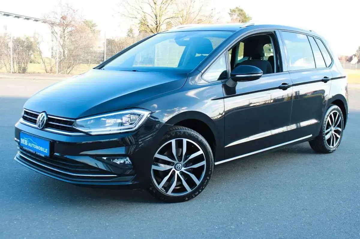 Gebraucht VW Golf Sportsvan Join 150 PS (110 kW) 2018 Schwarz Van / Kleinbus