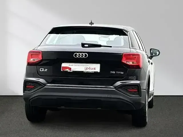Gebraucht Audi Q2 150 PS (110 kW) 2023 Brillantschwarz SUV
