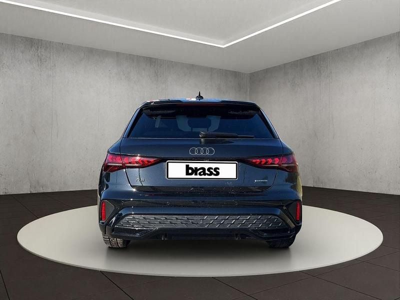 Gebraucht Audi A3 Ambiente 204 PS (150 kW) 2026 Mythosschwarz metallic Limousine