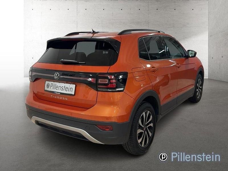 Gebraucht VW T-Cross Active 110 PS (80 kW) 2022 Orange SUV