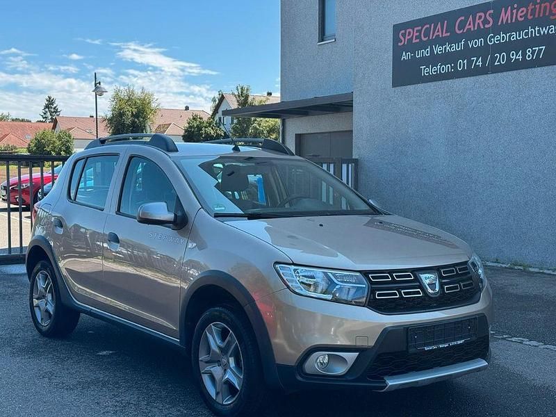 Beige Gebraucht 2020 Dacia Sandero Prestige Kleinwagen | 10.990 € (Etwas zu teuer) - Bild 1/4
