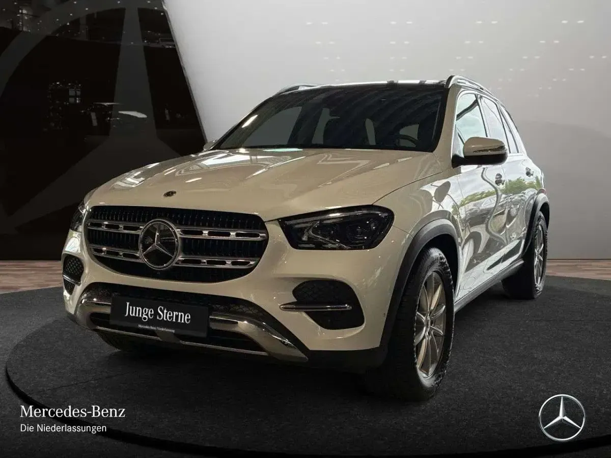 Gebraucht Mercedes GLE300 Advanced 272 PS (200 kW) 2025 Weiß SUV
