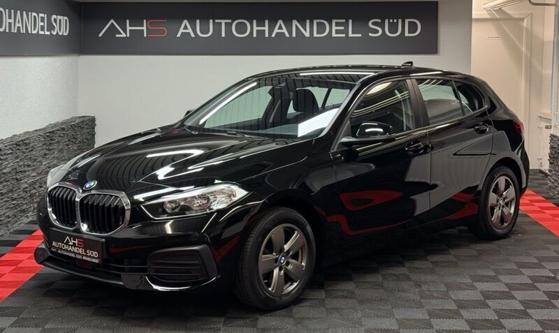 Schwarz Gebraucht 2020 BMW 118 Advantage Kleinwagen | 16.999 € (Fairer Preis) - Bild 1/4