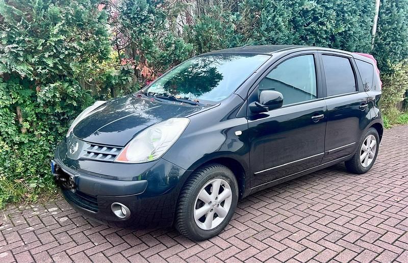 Schwarz Gebraucht 2007 Nissan Note Van / Kleinbus | 2.900 € (Etwas zu teuer) - Bild 1/4
