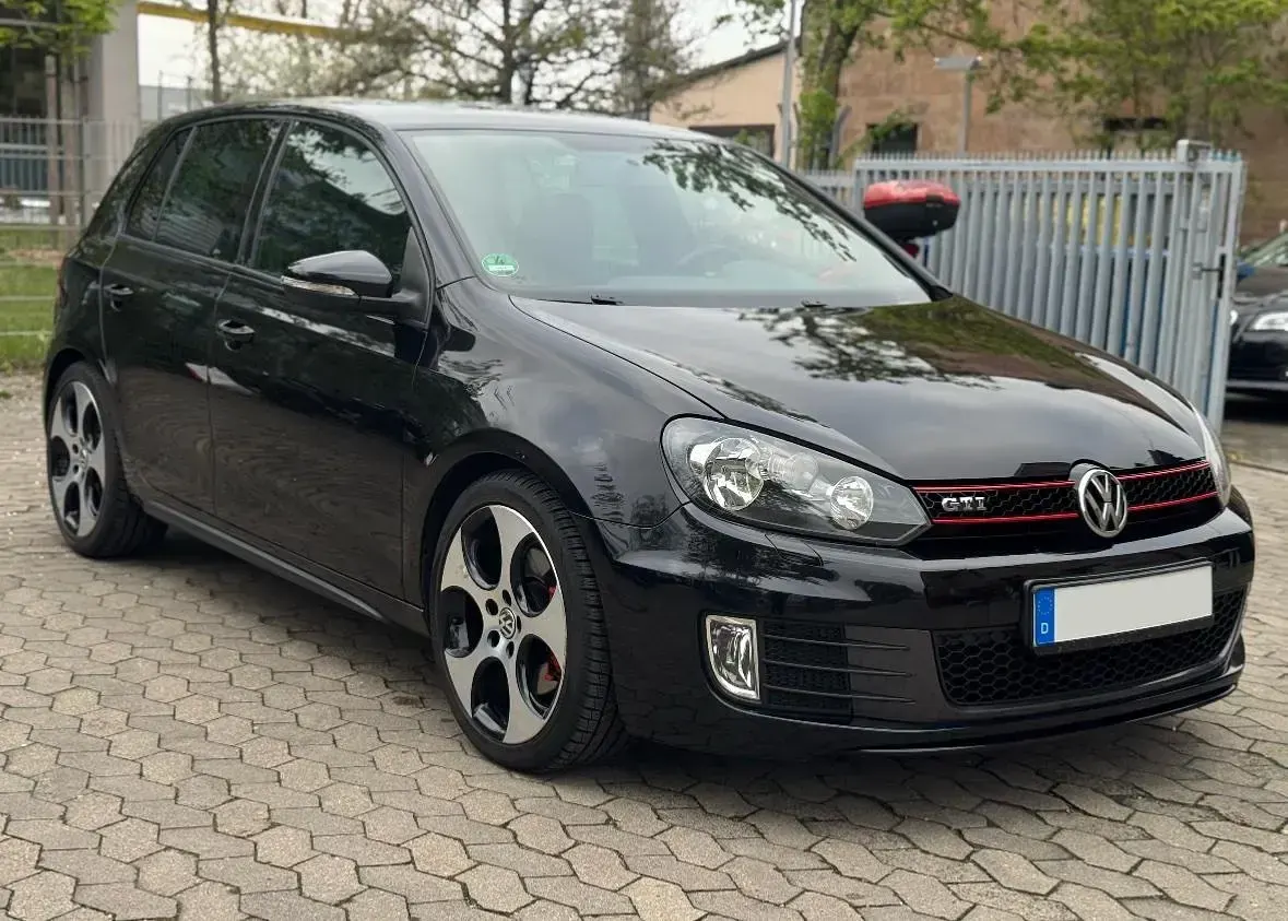 Gebraucht VW Golf VI GTI 211 PS (155 kW) 2010 Schwarz Limousine