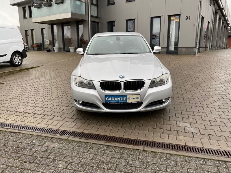 Gebraucht BMW 320 Comfort Edition 170 PS (125 kW) 2009 Silber Limousine