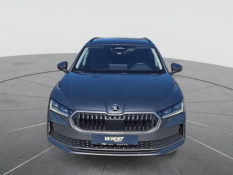 Gebraucht Skoda Superb Selection 150 PS (110 kW) 2024 Graphitegrau metallic Kombi