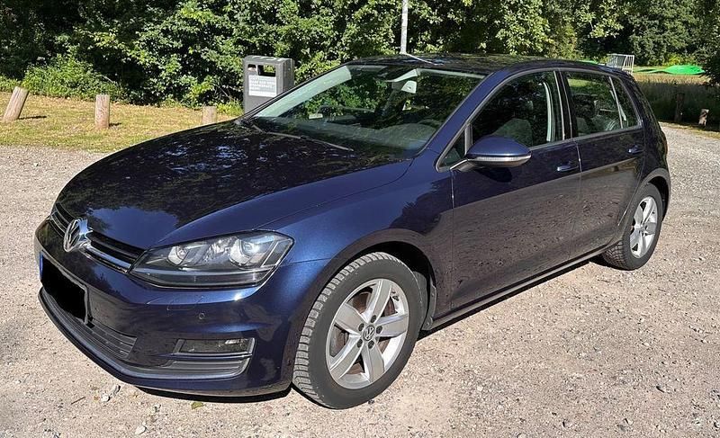 Blau Gebraucht 2015 VW Golf VII Limousine | 14.999 € (Fairer Preis) - Bild 1/4