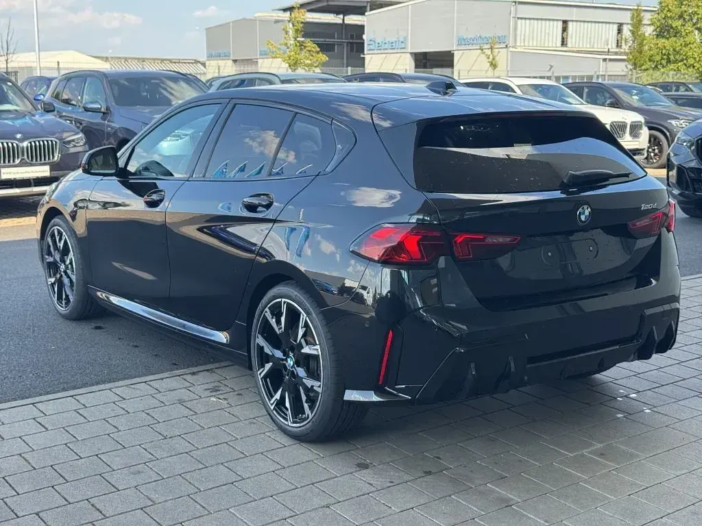 Gebraucht BMW 120 M Sport 150 PS (110 kW) 2025 Schwarz Kleinwagen