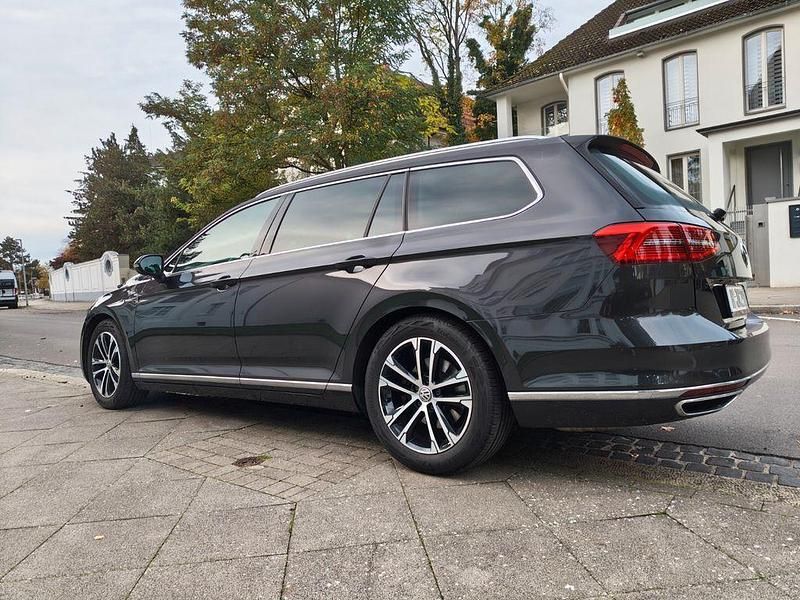 Gebraucht VW Passat Highline 190 PS (139 kW) 2018 Grau Limousine