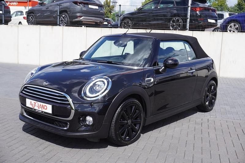 Schwarz Gebraucht 2018 Mini Cooper Kleinwagen | 19.950 € (Teuer) - Bild 1/4